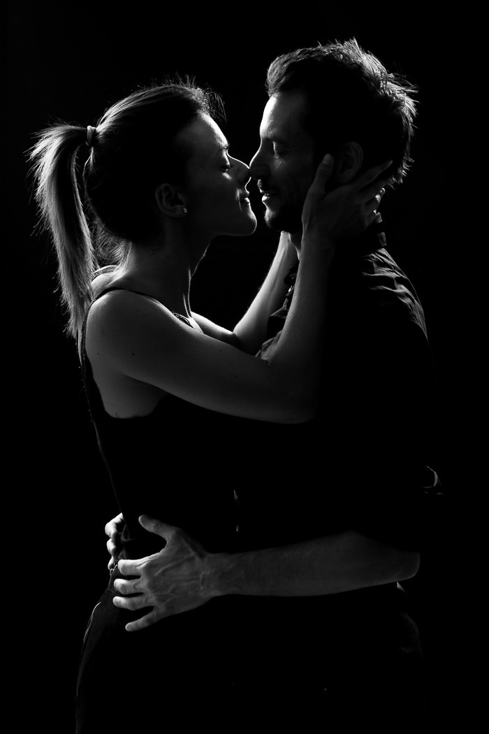 Shooting photo de couple en studio pr&egrave;s de Bourgoin
