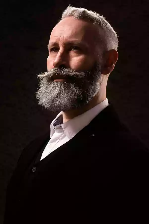 Portrait d’un homme barbu à Lyon